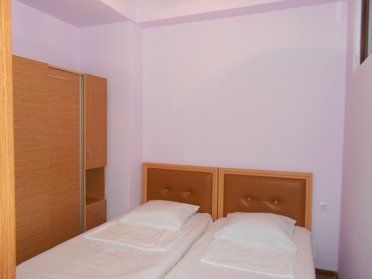 Ucha'S Apartment Batumi Exterior photo